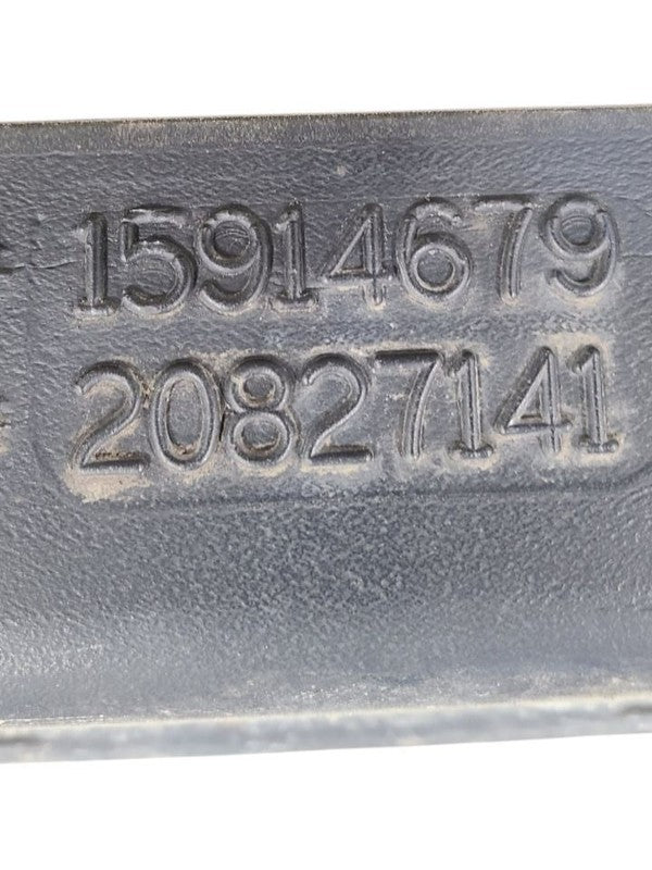 YUKON     2011 Running Board 671825