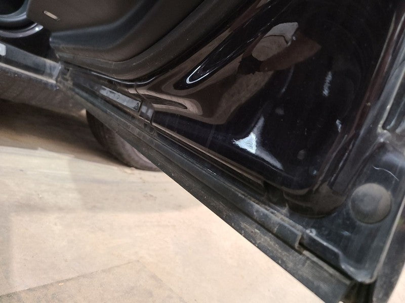 Passenger Front Door With Laminated Glass Opt VW8 Fits 03-10 AUDI A8 6
