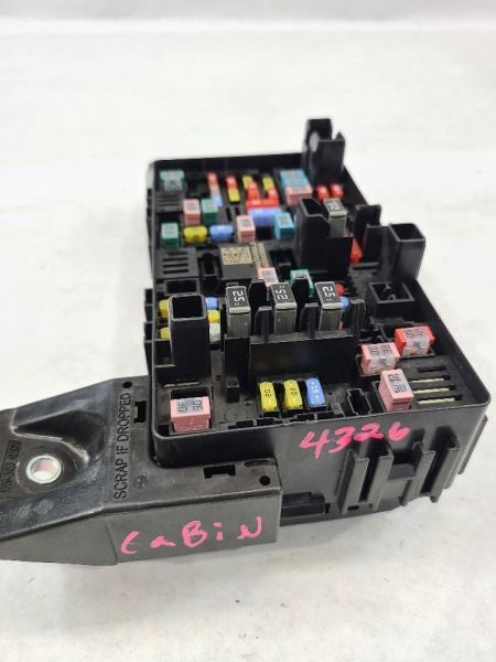 RAM15NEW  2021 Fuse Box Cabin 555510