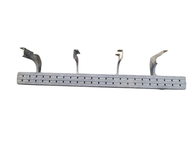 H3        2006 Running Board 679852