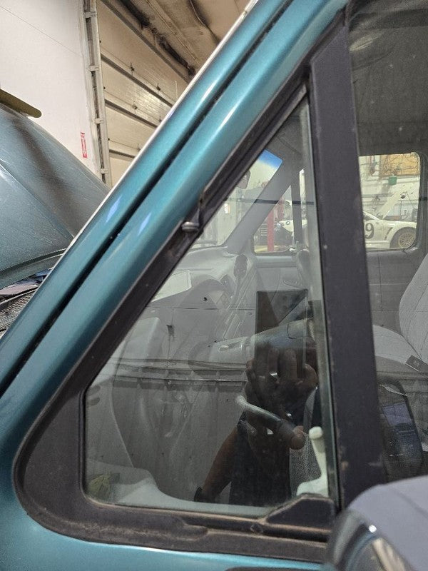 Driver Left Front Door Vent Glass Fits 92-97 FORD F250 PICKUP 644192