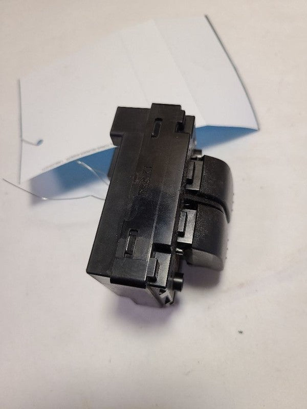 MIATA     2006 Front Door Switch 623186