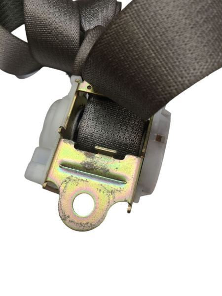 REAR H2        2004 Passenger Side Retractor Seat Belt Rear 577873