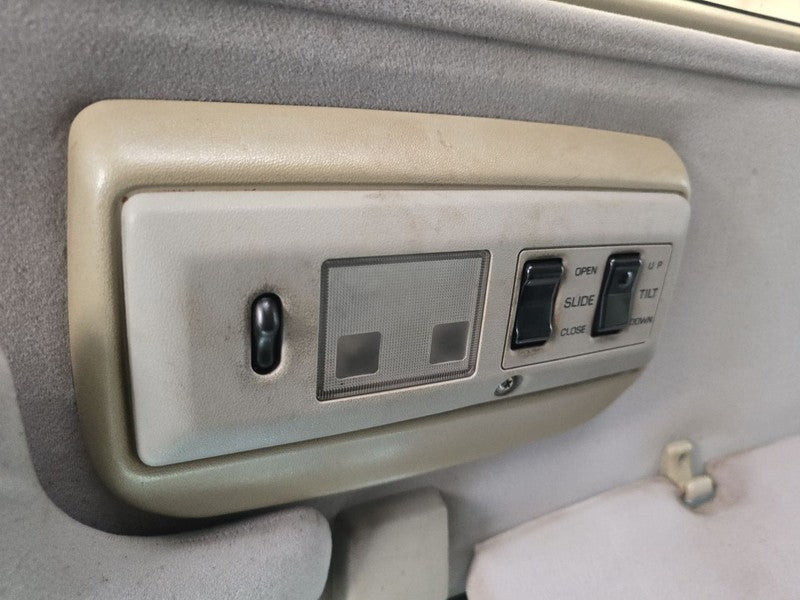 LANDCRUIS 1993 Console Front 646208