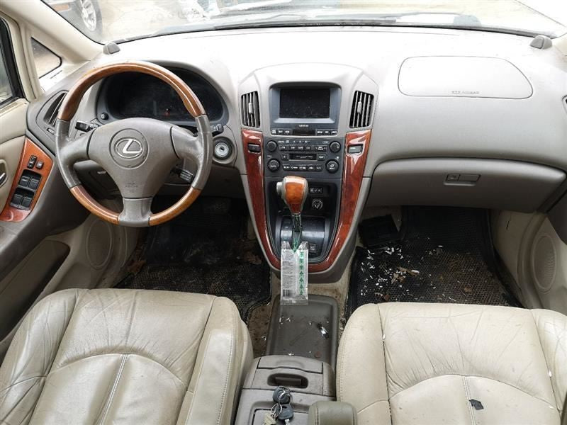 Driver Left Tail Light Tailgate Mounted Fits 00-03 LEXUS RX300 273098