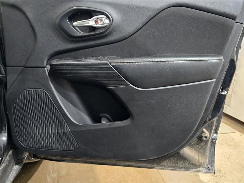 Passenger Front Door Electric Tempered Glass Fits 14-18 CHEROKEE 59619