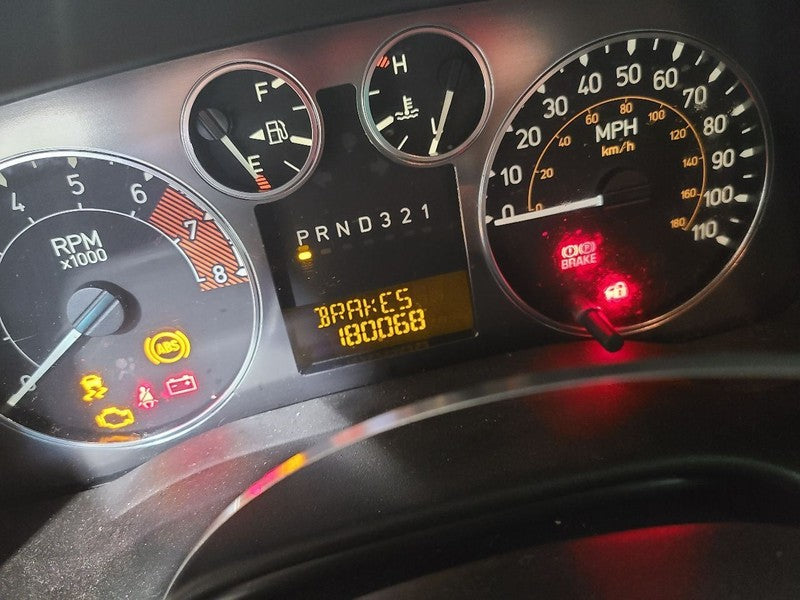 H3        2006 Headliner 679865