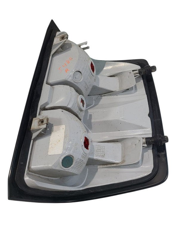 Passenger Tail Light Pickup With Box DRW Fits 16-19 SIERRA 3500 PICKUP