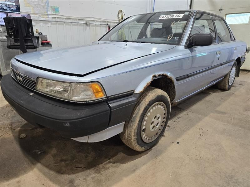 FRONT CAMRY     1988 Center Retractor with Shoulder Belts Seat Belt Fr