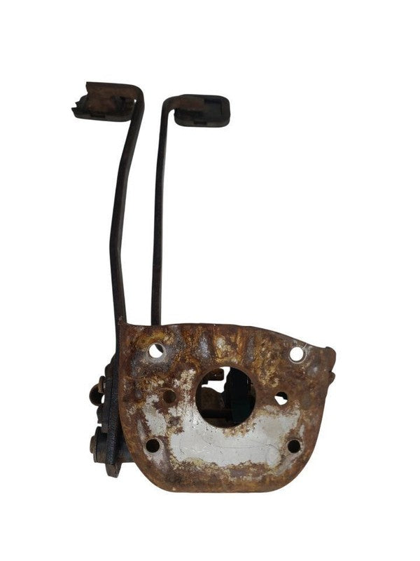 CJ        1986 Pedal Brake/Clutch 677989