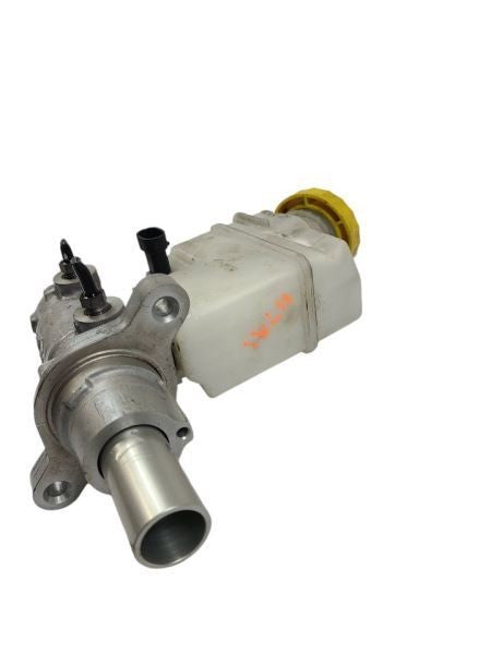 Brake Master Cylinder Fits 15-19 PROMASTER CITY 601946