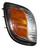 Passenger Corner/Park Light Park Lamp-turn Signal Fits 99-02 4 RUNNER 