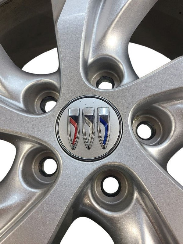 Wheel 18x7-1/2 Painted Silver Opt Rsz Fits 24-26 ENCORE GX 679804