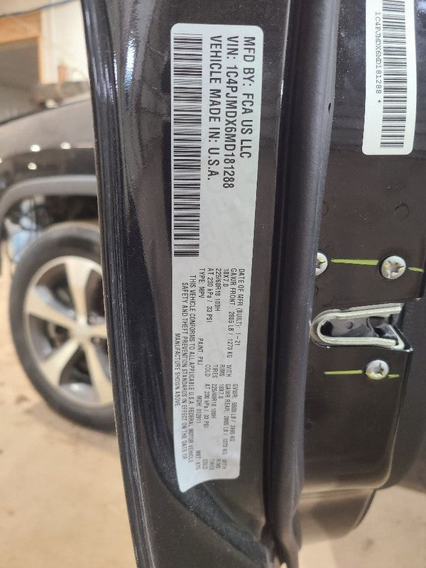 Roof Glass Rear Fits 14-23 CHEROKEE 651905