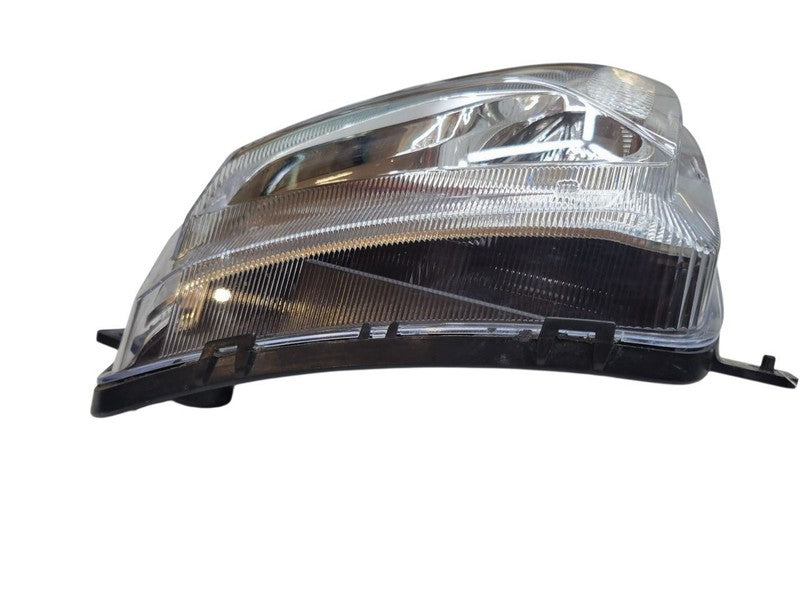 Passenger Right Corner/Park Light Turn Signal Fits 18-21 EQUINOX 67238