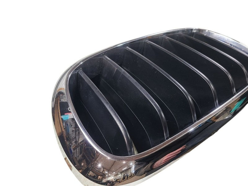 Driver Grille Bumper Mounted Upper Chrome Surround Fits 14-18 BMW X5 6