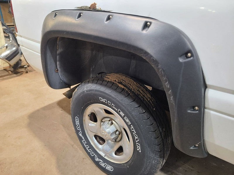 RAM1500   1998 Fender Flare/Extension 665635