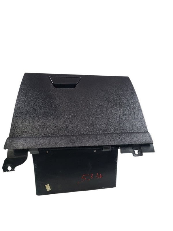 ESCAPE    2015 Glove Box 656643