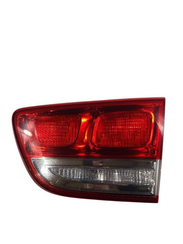 Passenger Tail Light Liftgate Mounted Incandescent Fits 16-18 SORENTO 