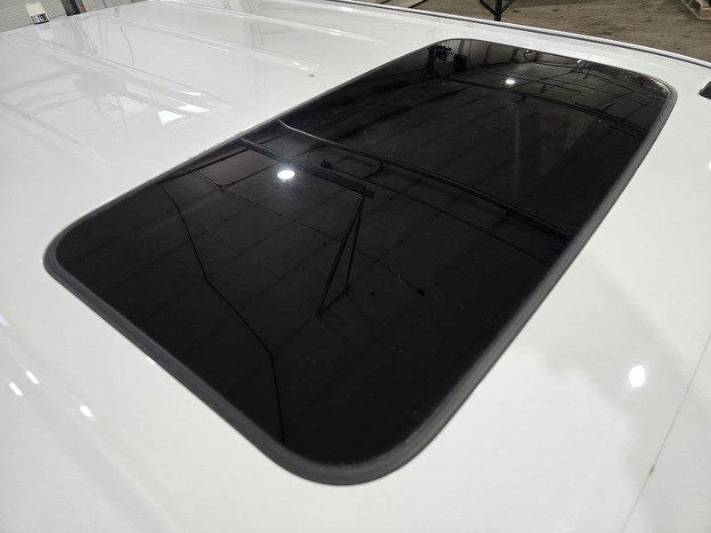 Roof Glass Fits 15-20 SUBURBAN 1500 625630