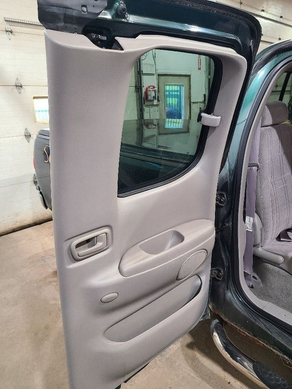 Passenger Rear Side Door Extended Cab Side Moulding Fits 00-06 TUNDRA 