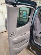 Passenger Rear Side Door Extended Cab Side Moulding Fits 00-06 TUNDRA 