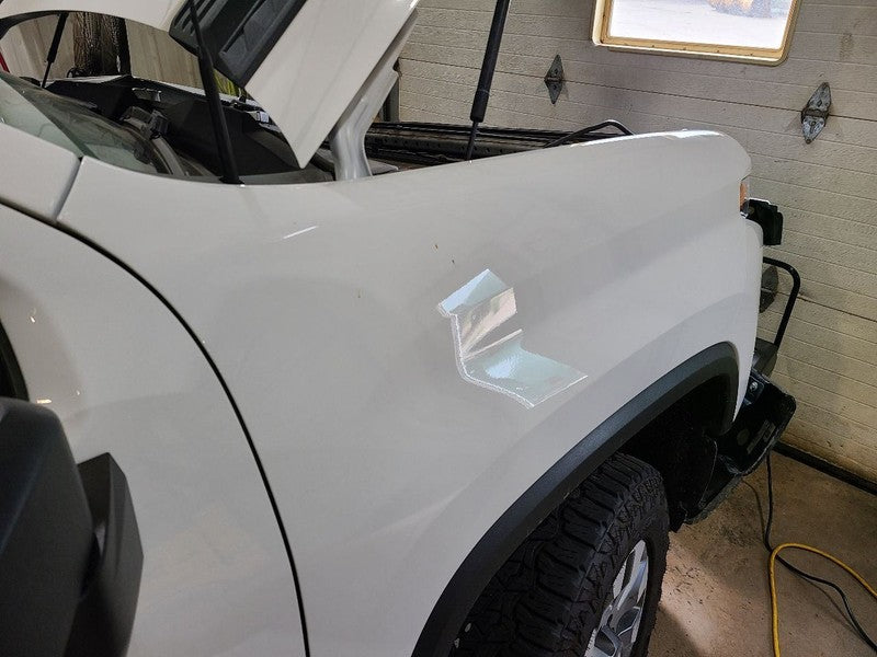 Passenger Right Fender Fits 20-26 SILVERADO 2500 PICKUP 675358