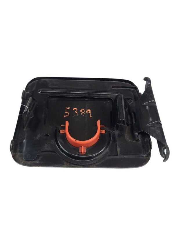 QX4       1999 Fuel Filler Door 658262