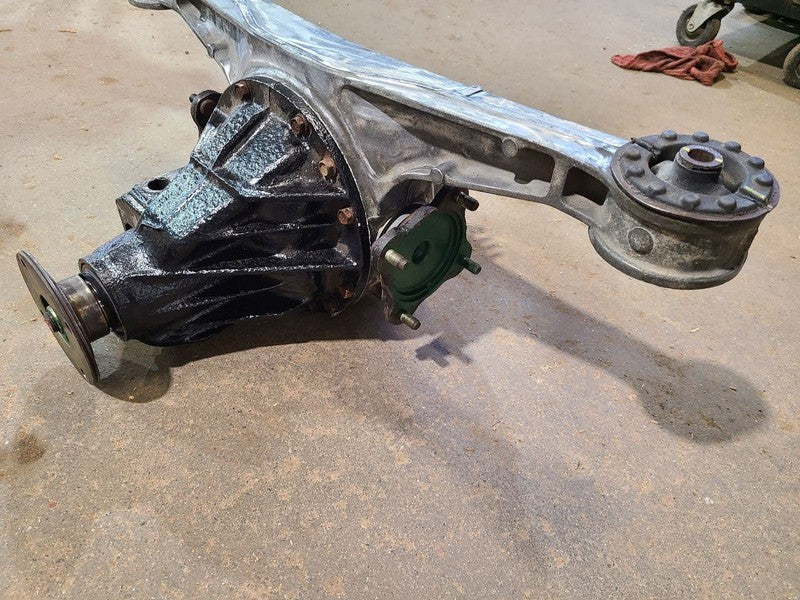 Carrier With Locking Fits 94-95 MAZDA MX-5 MIATA 667920
