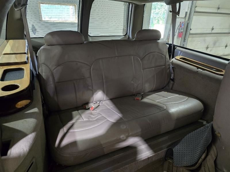 SUBCHEV15 1999 Seat Belt Front 591046