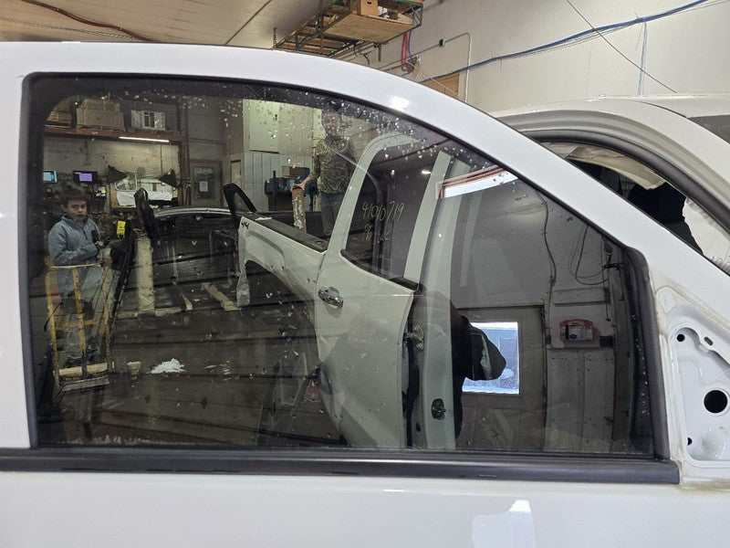 Passenger Front Door Glass Classic Style Fits 14-19 SIERRA 1500 PICKUP