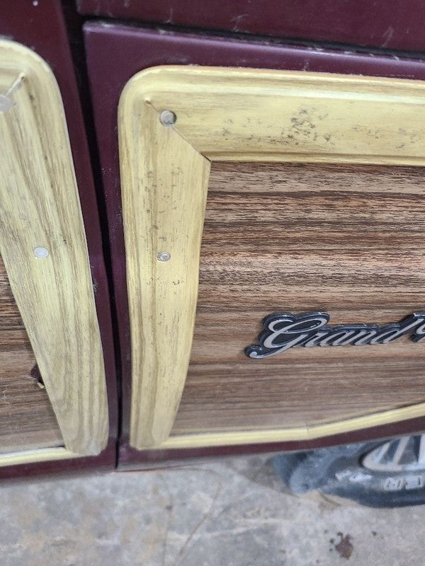 Passenger Right Fender Front Without Fender Flare Fits 74-83 CHEROKEE 