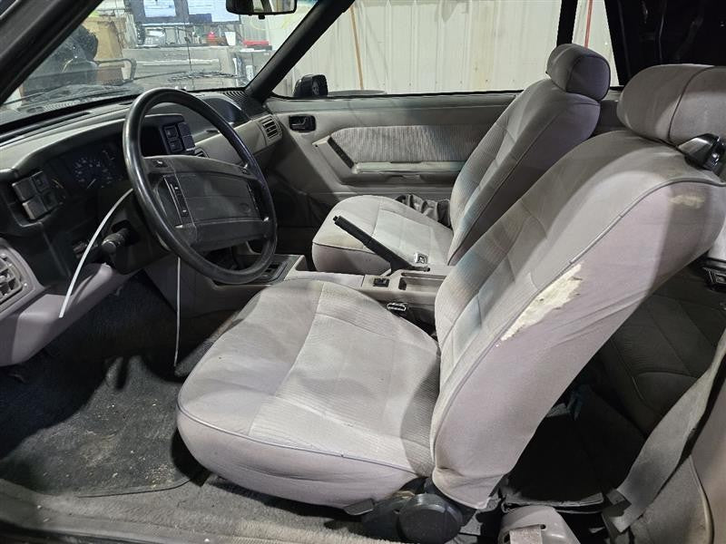 FRONT MUSTANG   1990 Driver's Side Retractor Seat Belt Front 576917