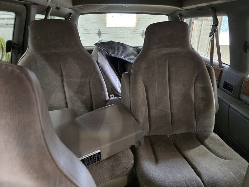 CARAVAN   1995 Seat Belt Front 642090
