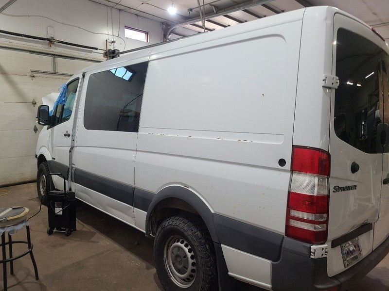 Passenger Right Sun Visor Fits 10-18 MERCEDES SPRINTER 2500 676113