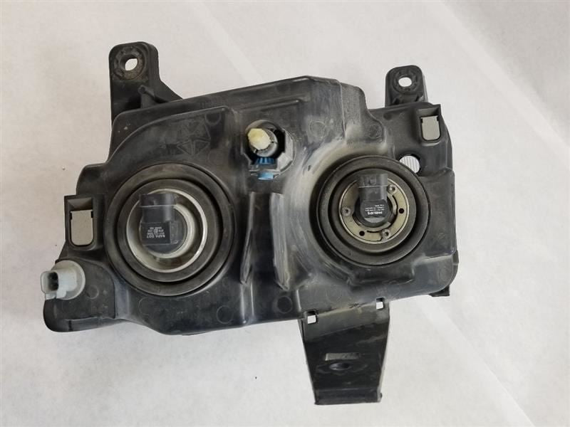 Passenger Headlight Halogen Laredo Fits 11-13 GRAND CHEROKEE 237945