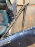 DART      1963 Front Door Vent Glass 671243