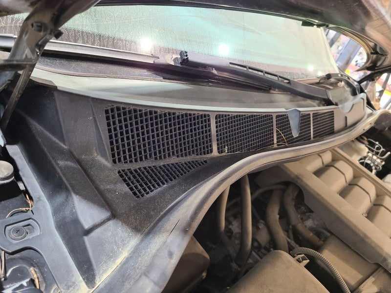TUNDRA    2012 Cowl 672993