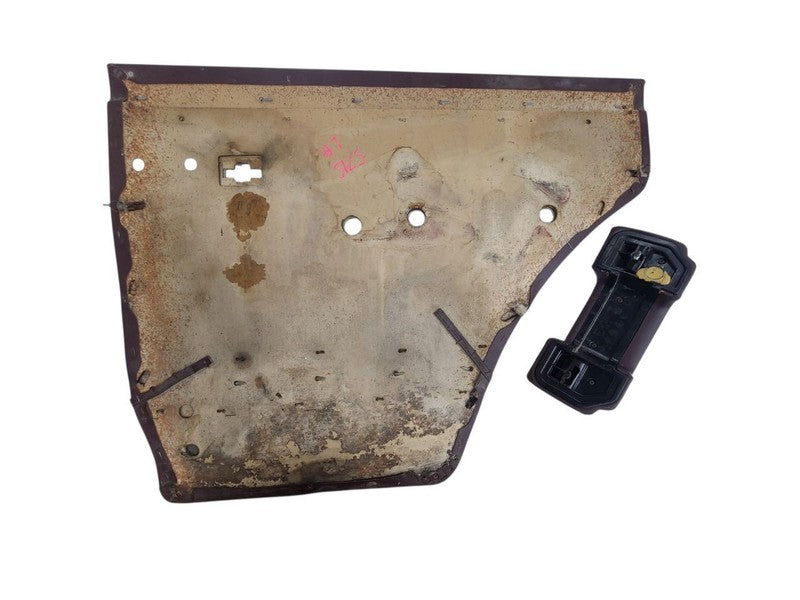 GRAND-WAG 1991 Door Trim Panel Rear 678975
