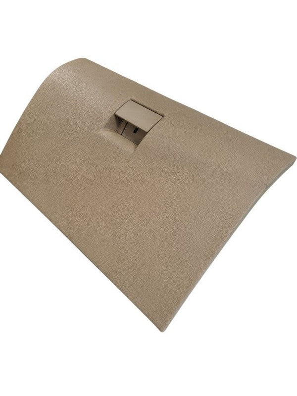 H3        2006 Glove Box 665593