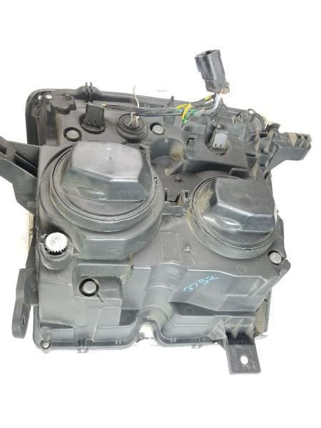 Passenger Headlight Chrome Bezel Fits 15-19 SILVERADO 2500 PICKUP 2774