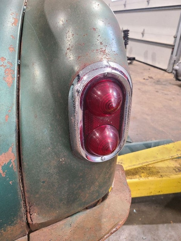 BUICK     1951 Tail Light 656455