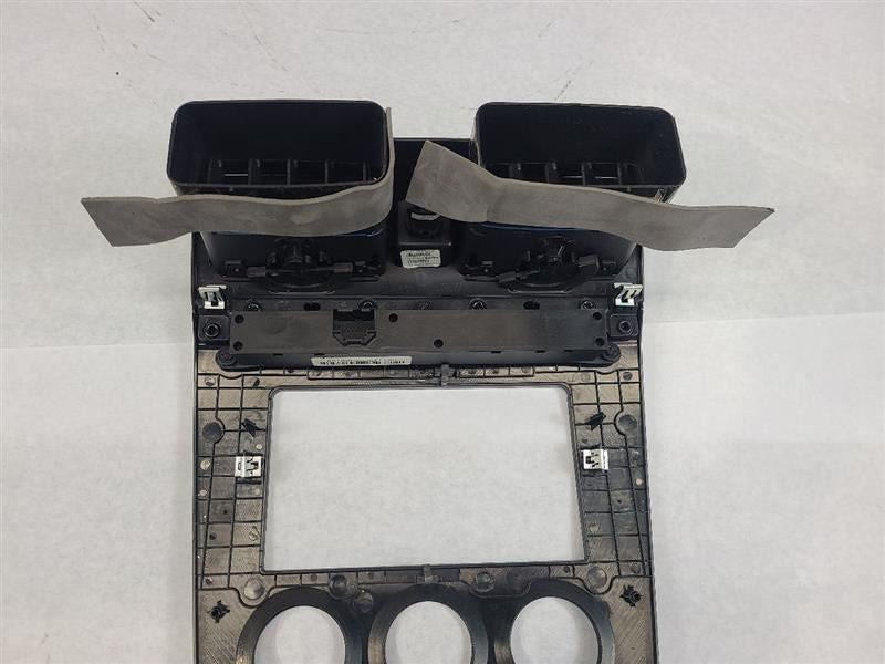 H3        2006 Dash Bezel 606447