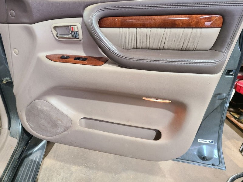 Passenger Front Door Without 9 Speaker Option Fits 98-06 LEXUS LX470 6
