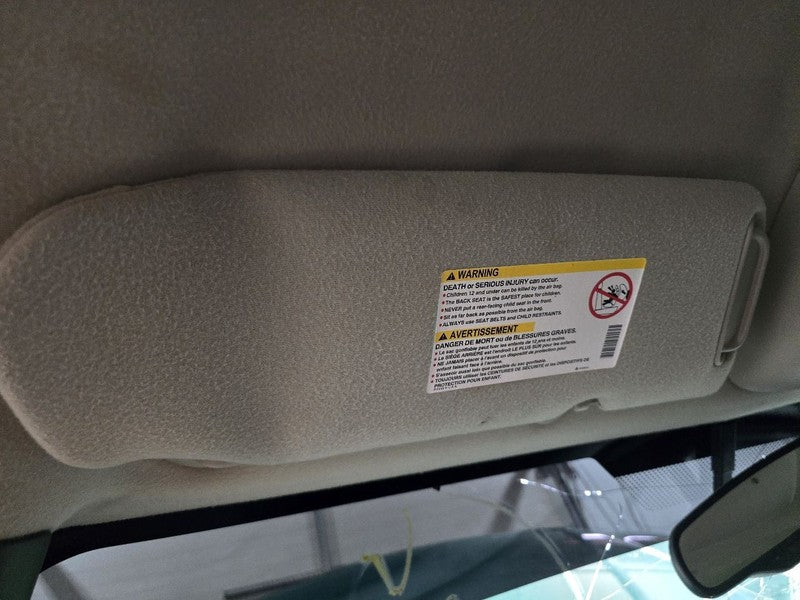 Driver Sun Visor Classic Style Fits 03-07 SIERRA 1500 PICKUP 627135
