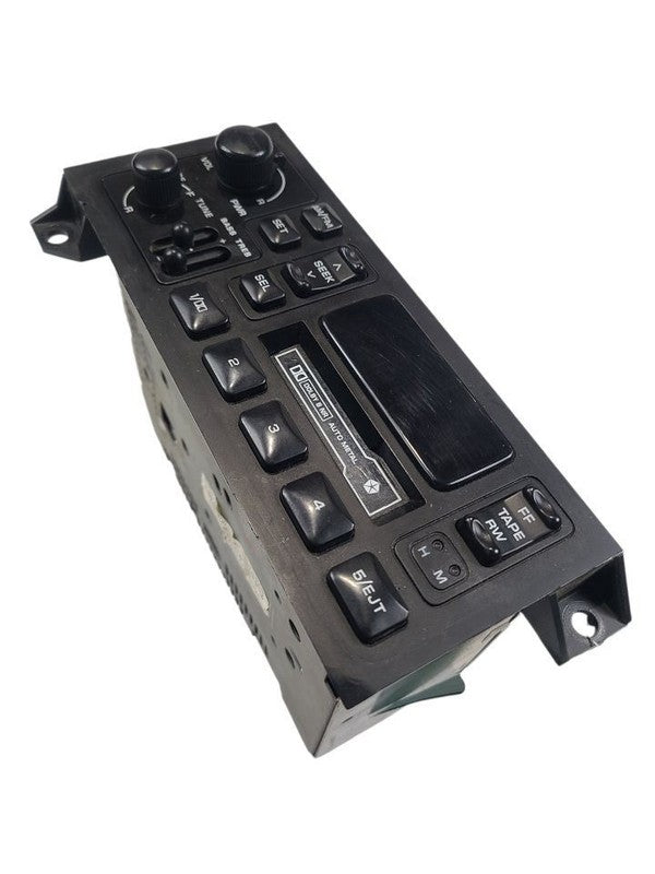 Audio Equipment Radio Receiver Am-fm-cassette Fits 95-03 DODGE 1500 VA