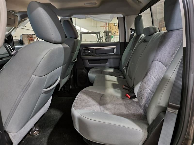 RAM2500   2015 Speaker 566479