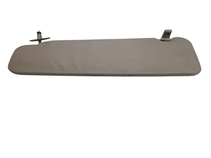 T100      1996 Sun Visor 676244