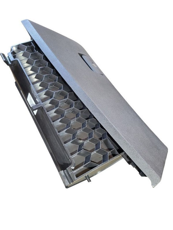 CAMARO    2015 Glove Box 671672