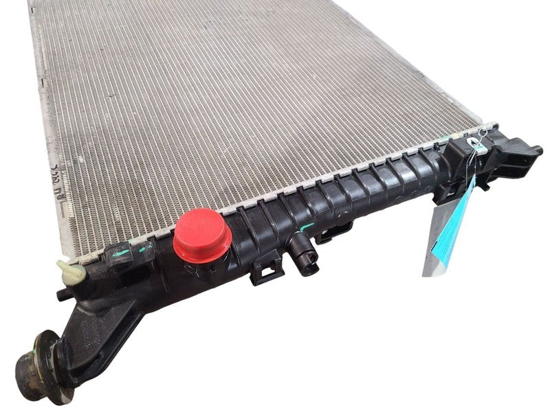 Radiator Fits 19-23 SIERRA 1500 PICKUP 641966